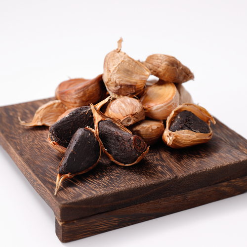 alt="おいしい黒にんにく 熟成黒にんにく "